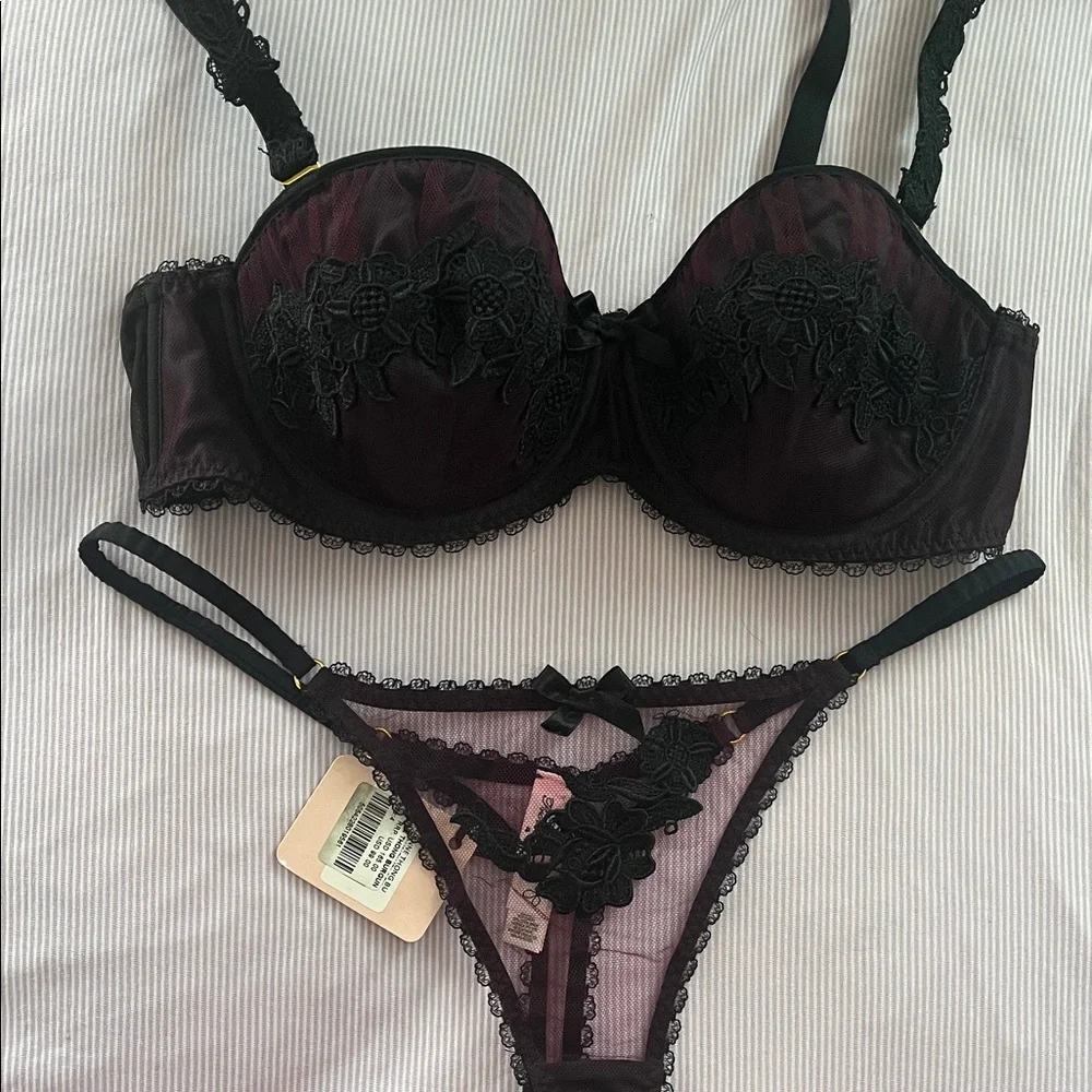 Agent provocateur Lianne bra and thong set Elegant purple burgundy tulle Lace